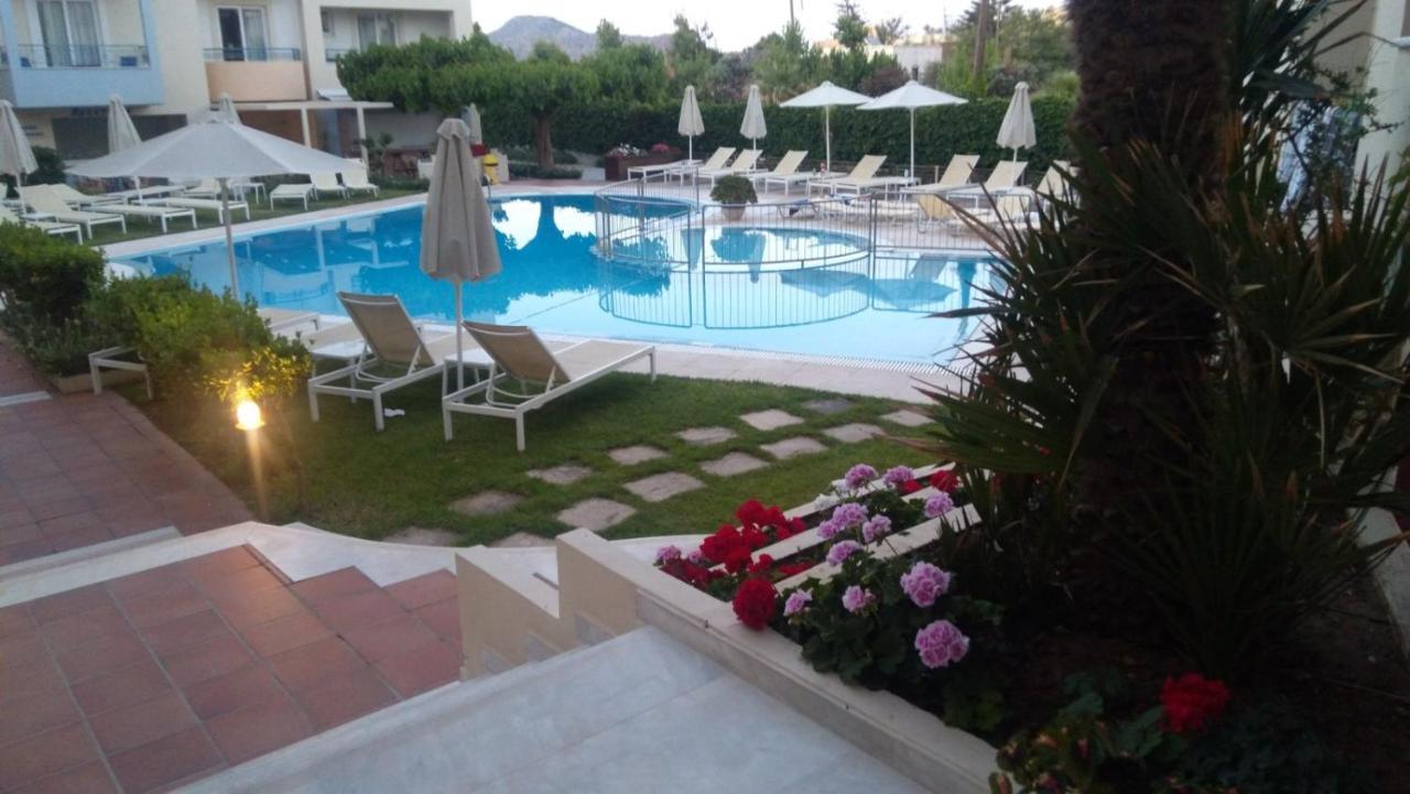 Melina Beach Platanias  Exterior photo