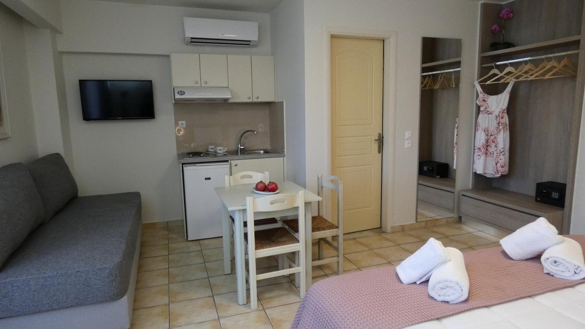Melina Beach Platanias  Exterior photo